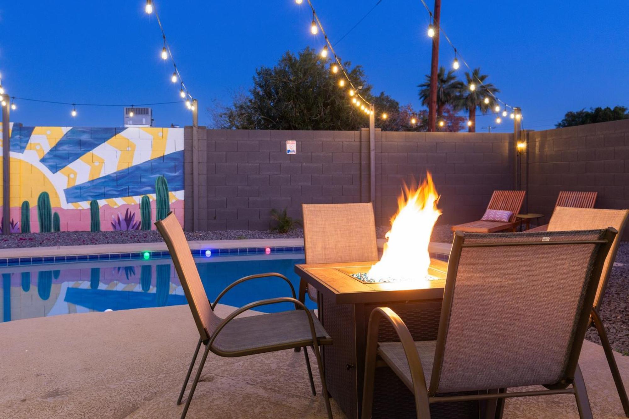 Free Heated Pool King - Outdoor Firepit Phoenix